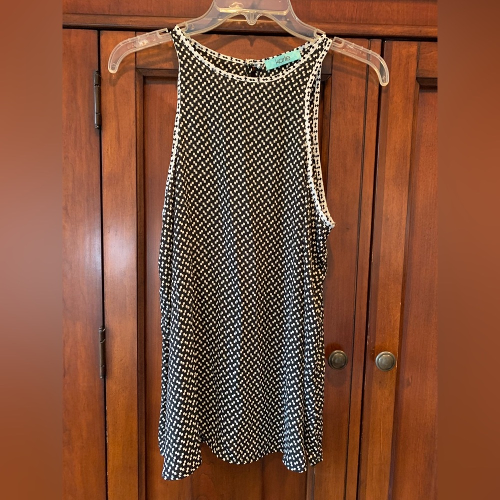 Karlie sleeveless blouse